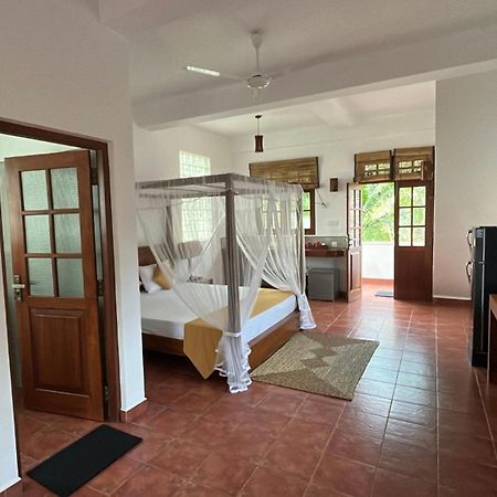 Beach Club Apartments Induruwa Zewnętrze zdjęcie