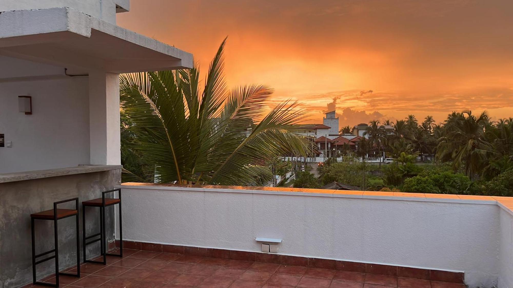 Beach Club Apartments Induruwa Zewnętrze zdjęcie