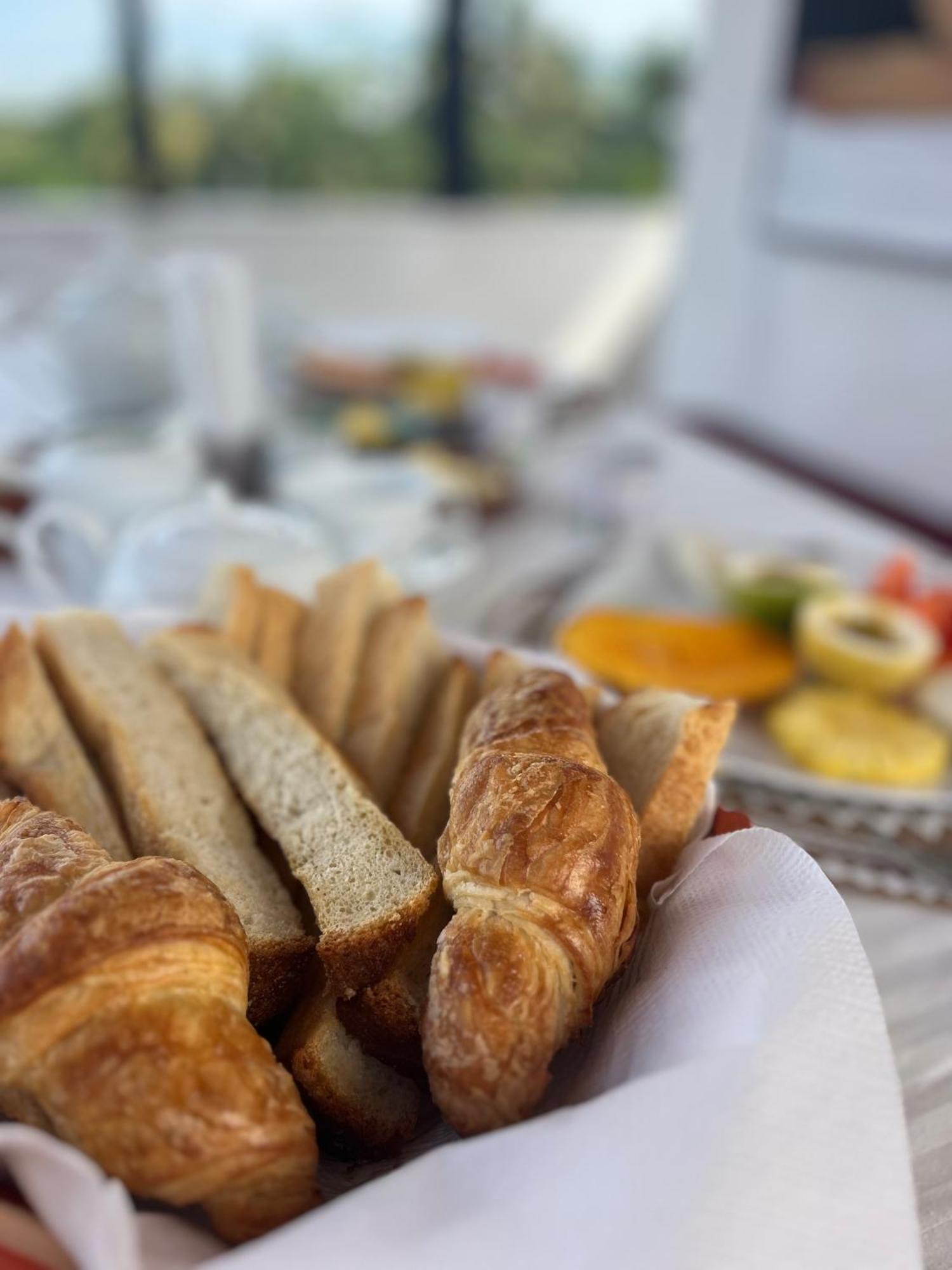 Beach Club Apartments Induruwa Zewnętrze zdjęcie